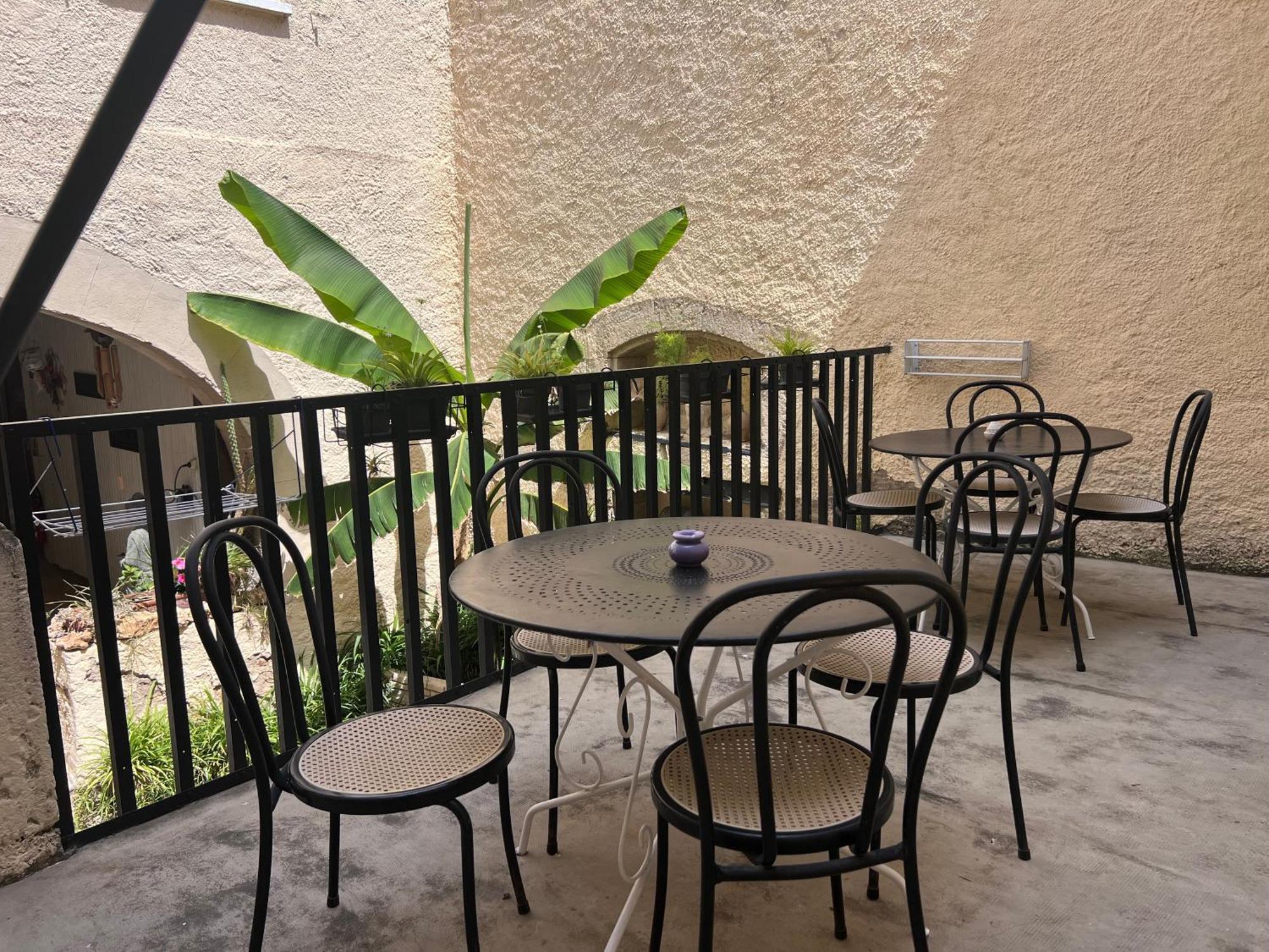 Homestay Domaine La Coquillade